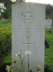 Airclass Women 1st Class KATHLEEN MARY LEWIS/STENT